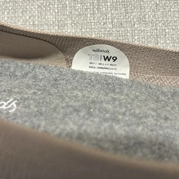 ALLBIRDS BEIGE Tree Breezers SIZE 9 - Picture 3 of 4